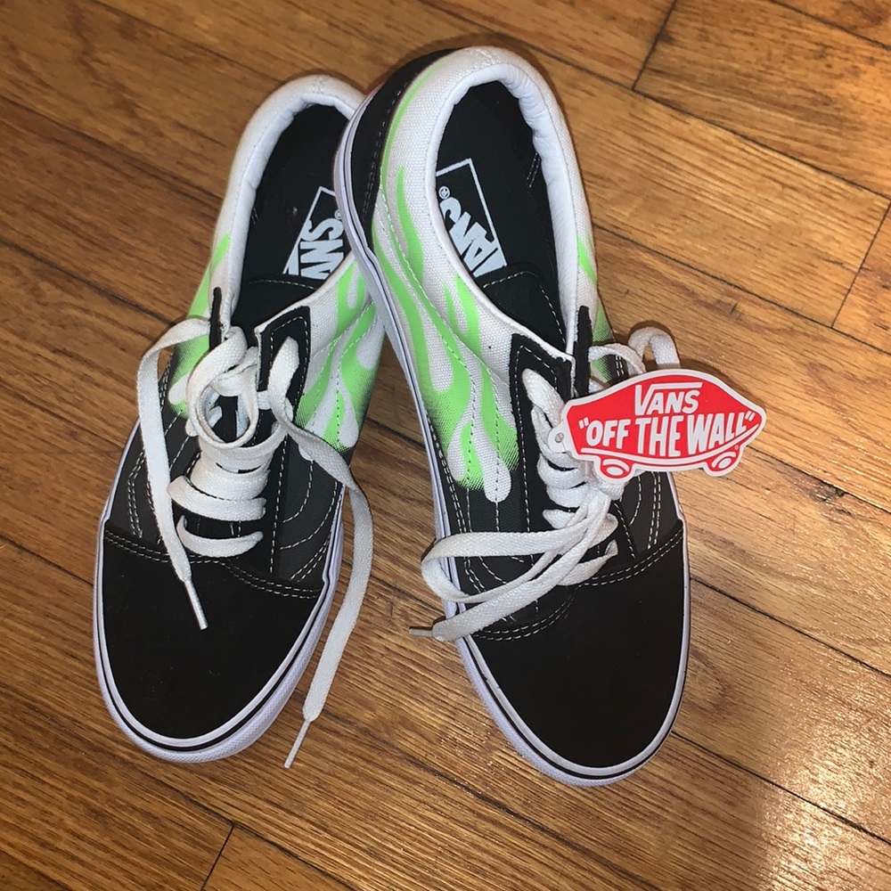 Vans sneakers unisex men’s 7 women’s 8.5